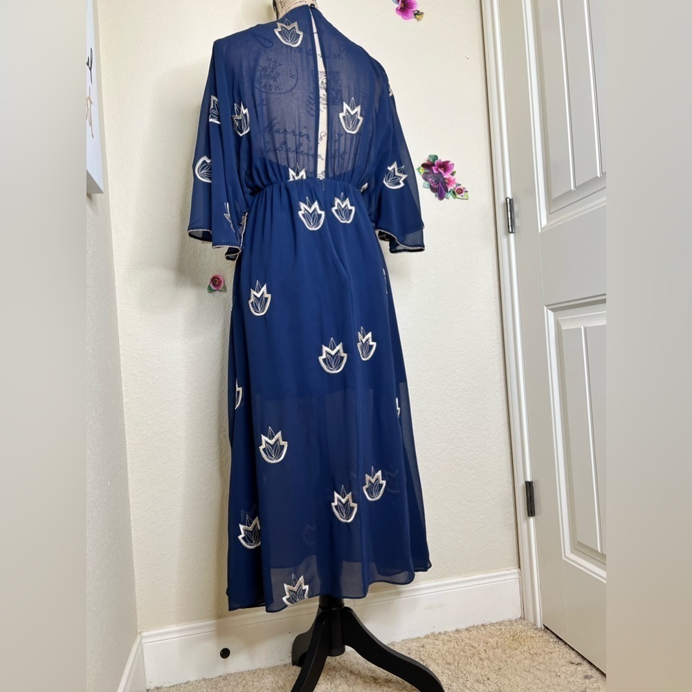 Stevie May Embroidered Leaf Dress V Neck, Lined, Empire Waist Open Back Size XS - Picture 11 of 16